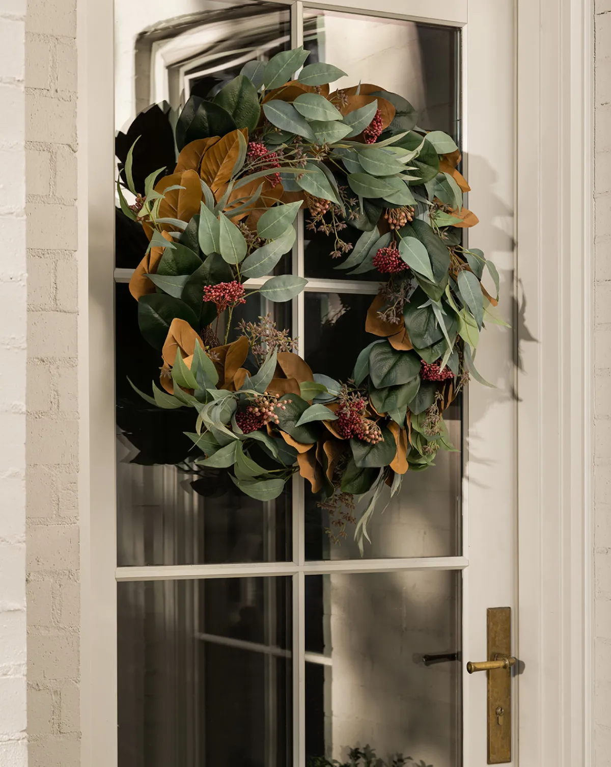30" Faux Magnolia & Eucalyptus Wreath|UCP INTERNATIONAL COMPANY LIMITED New