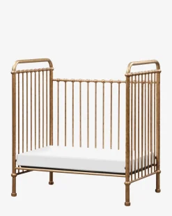 Abigail Mini Crib|Million Dollar Baby Outlet