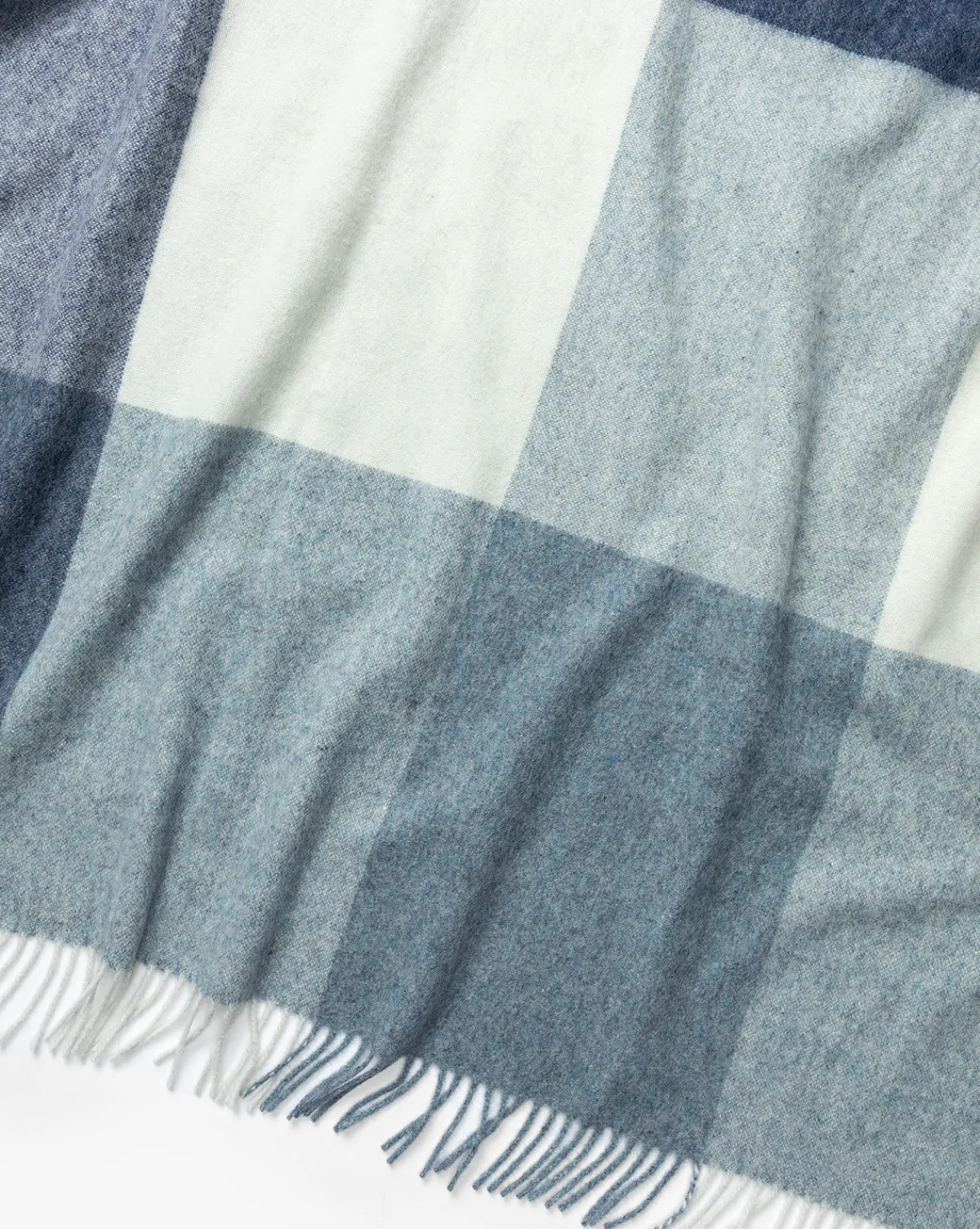 Abner Throw|Fibre Clearance