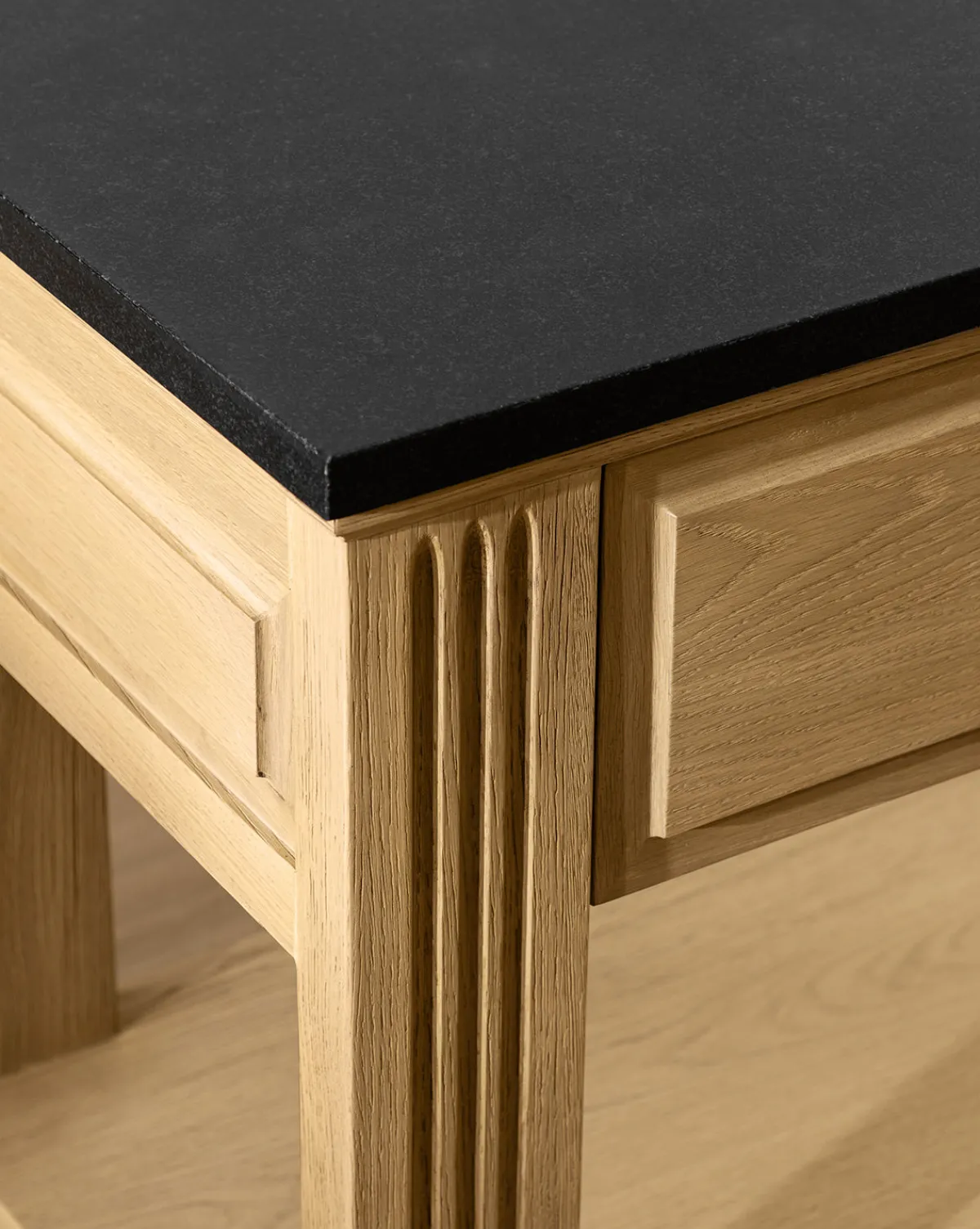 Ambrose Nightstand|YANG CHENG WOODEN INDUSTRIES INTERNATIONAL (VIETNAM) CO LTD