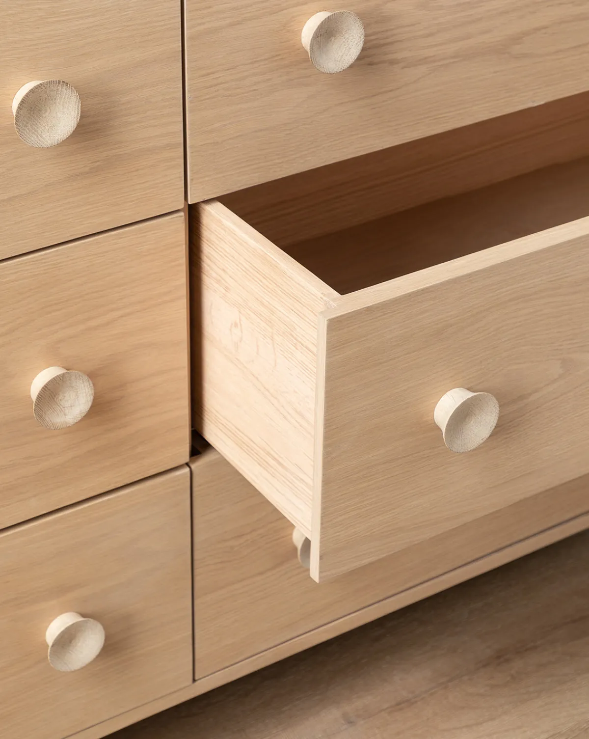 Baxter Dresser|Credence