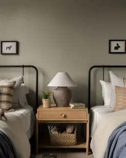 Baxter Nightstand|Credence Online