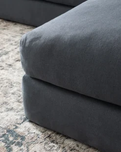 Beckstead Chaise Sectional 128