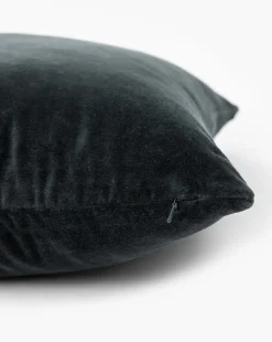 Bellevue Velvet Pillow Cover|Narayan Industries Global Limited Clearance