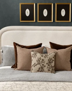 Bellevue Velvet Pillow Cover|Narayan Industries Global Limited Clearance