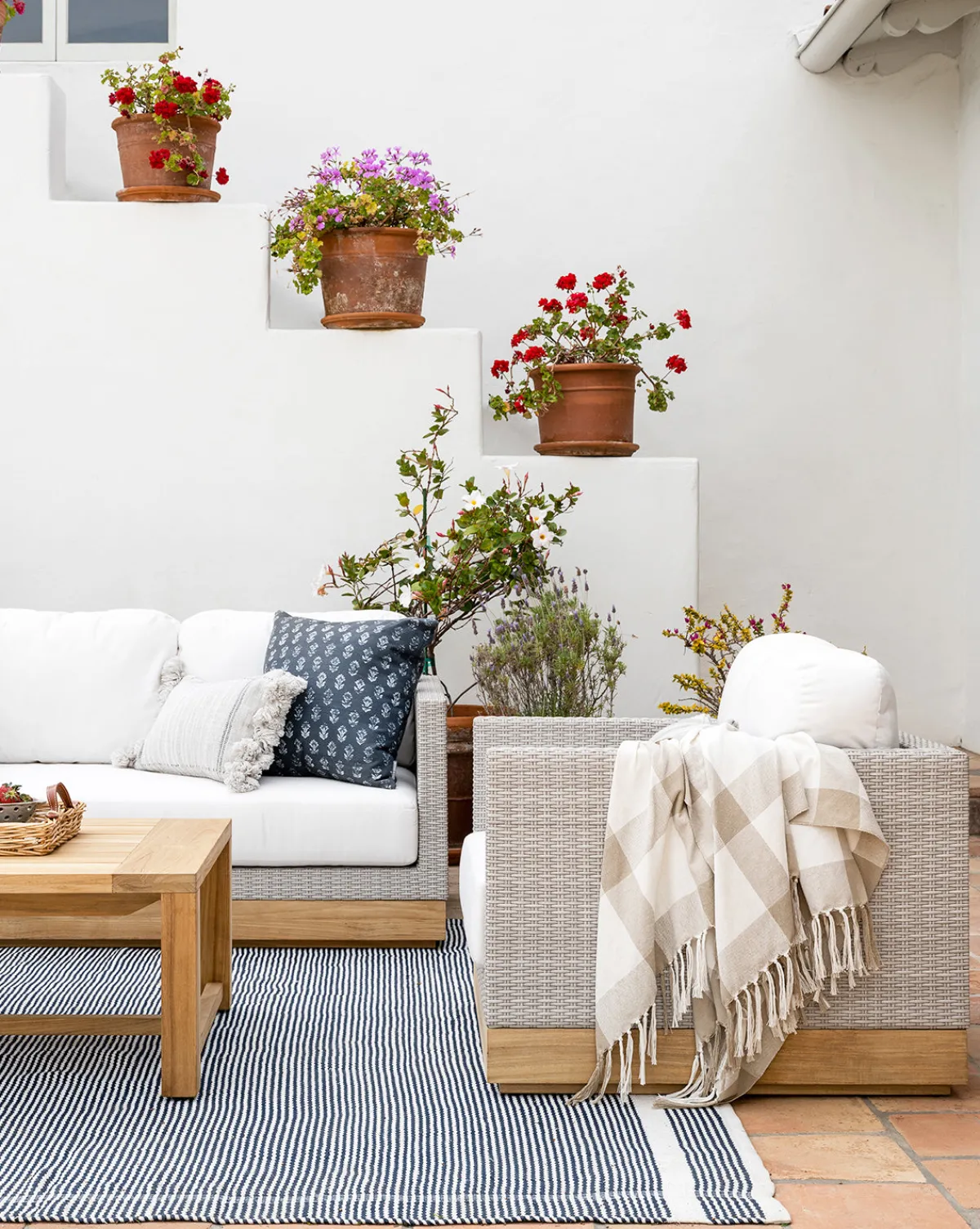 Berdine Wicker Outdoor Chair|Makerspalm