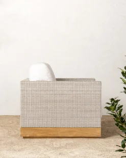 Berdine Wicker Outdoor Chair|Makerspalm