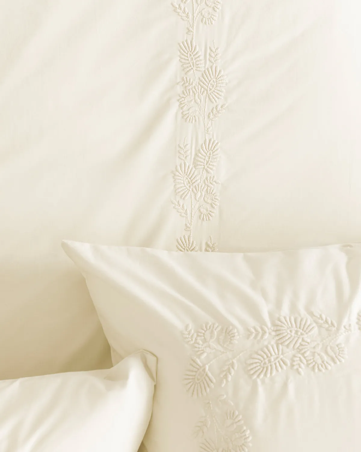 Bianca Percale Embroidered Duvet Cover|Lameirinho Industria Textil, S.A. Online