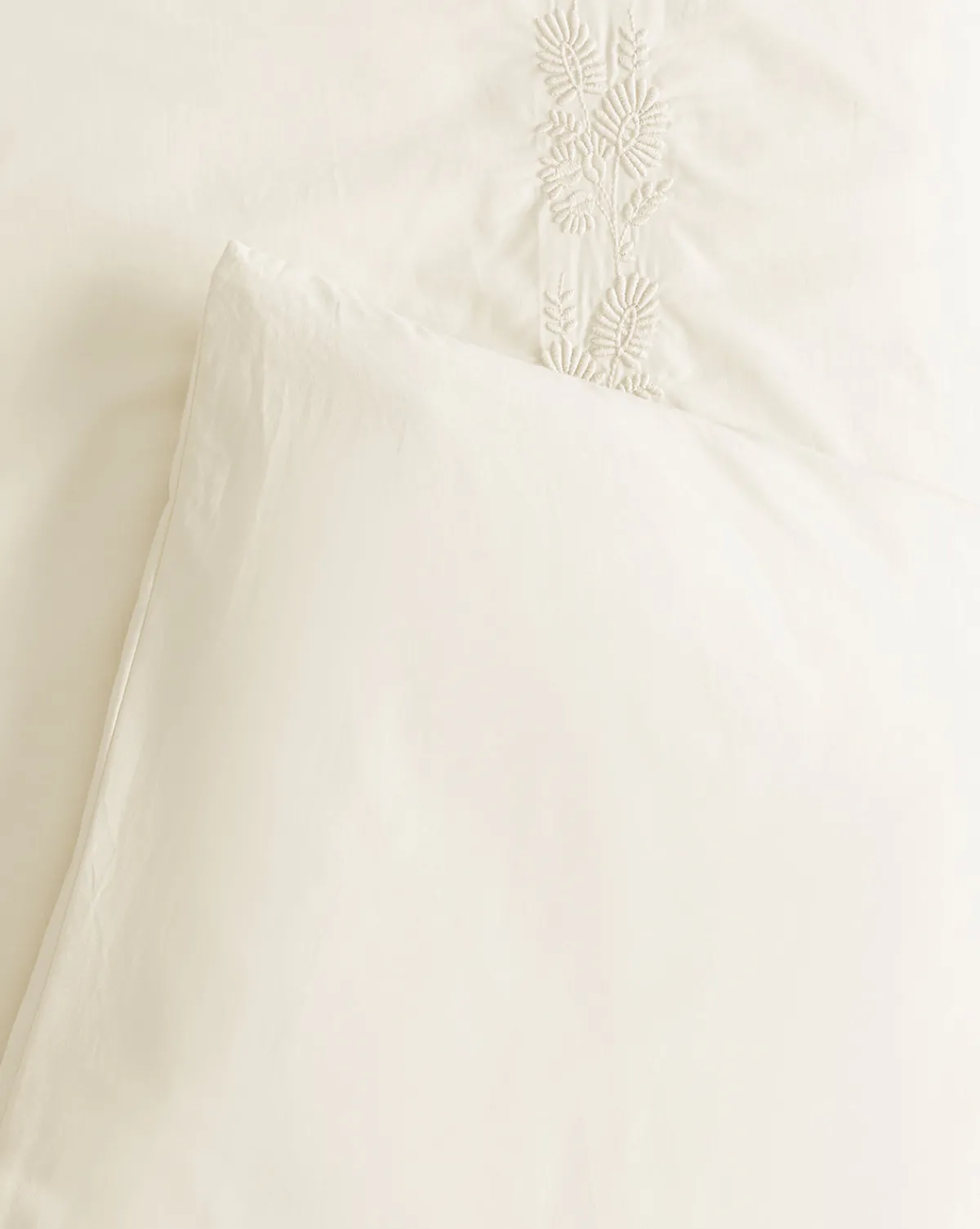 Bianca Percale Embroidered Duvet Cover|Lameirinho Industria Textil, S.A. Online