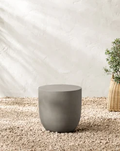 Caine Outdoor Side Table|Makerspalm Online