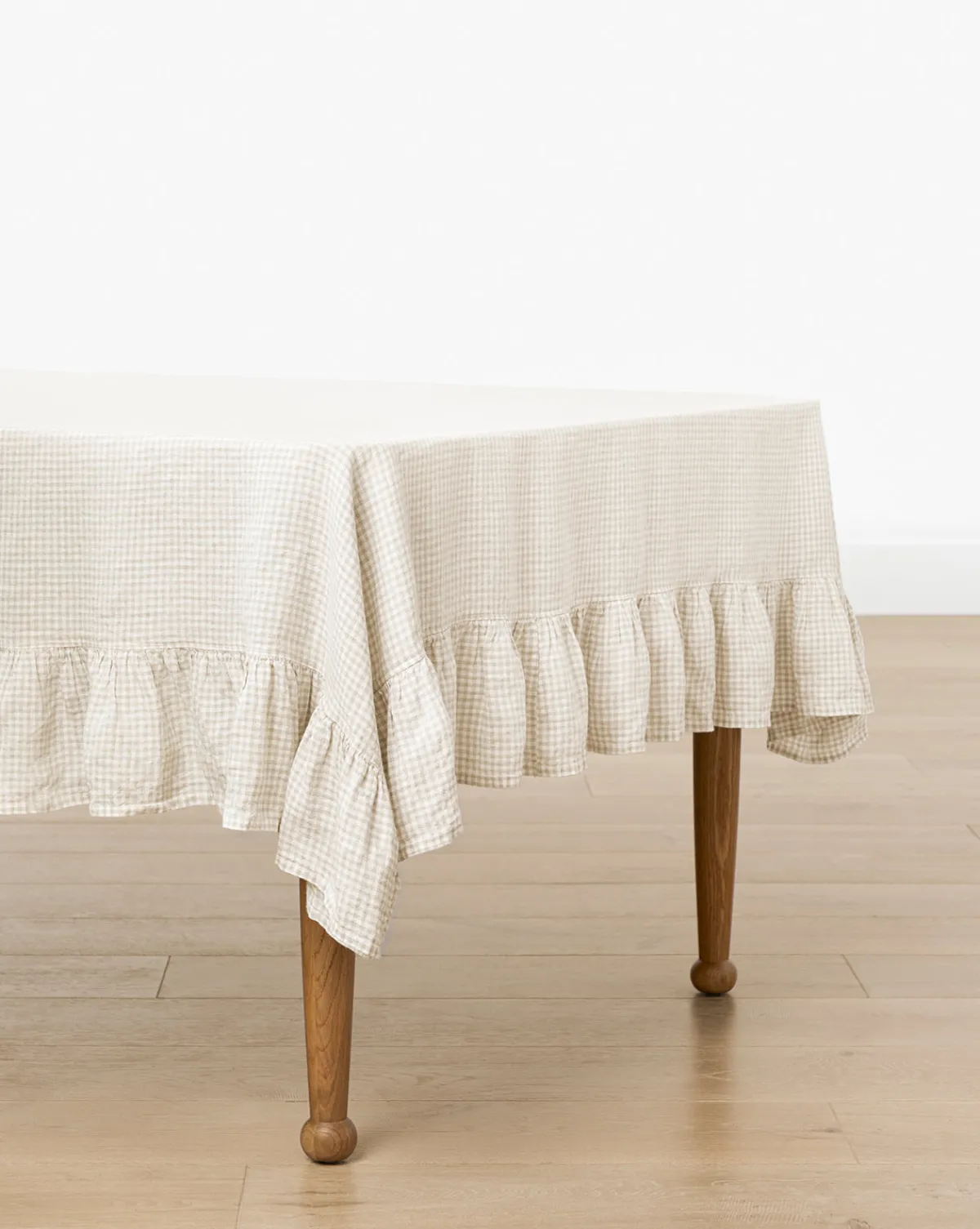 Catania Linen Ruffle Tablecloth|Vini Exports New