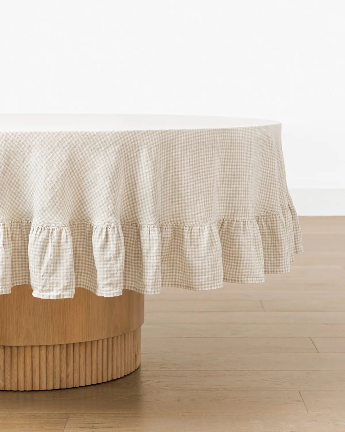 Catania Linen Ruffle Tablecloth|Vini Exports New