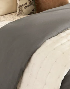 Chaucer Quilt|Narayan Industries Global Limited Outlet