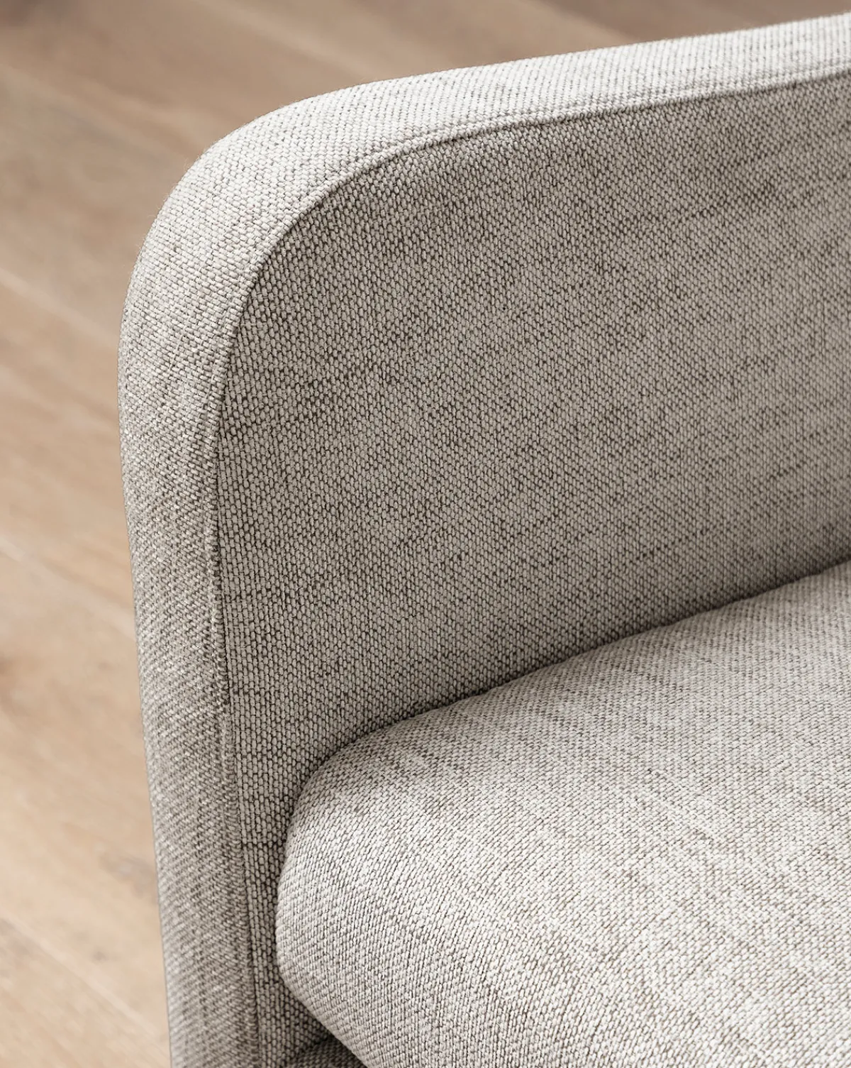 Commodore Settee 68"|Makerspalm