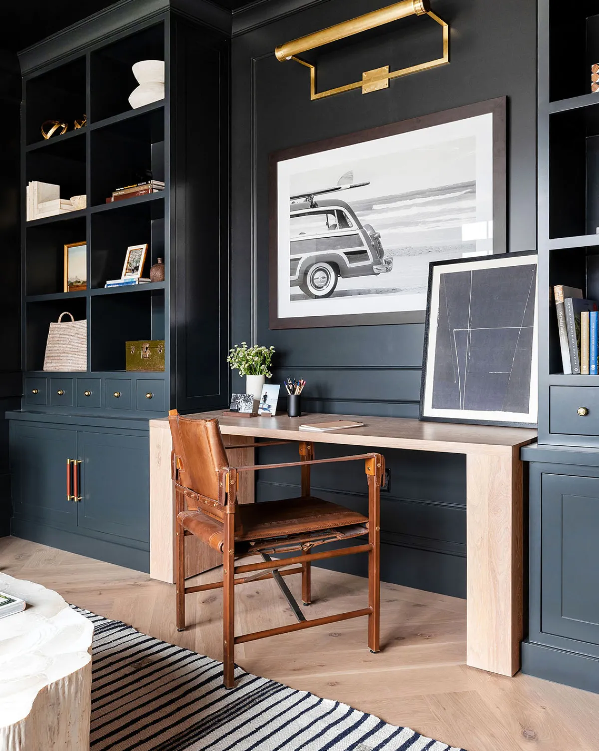 Cosmopolitan Picture Light|Visual Comfort & Co. Signature