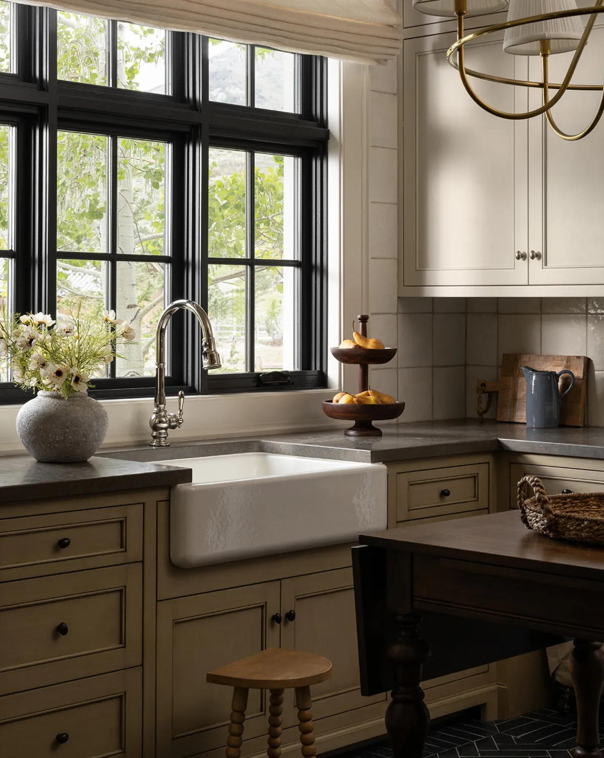 Cream Cosmos Stem|Abigail Ahern Ltd Outlet