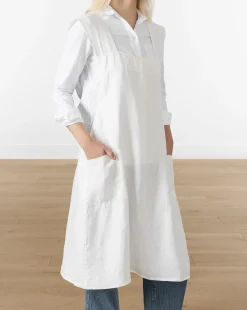 Criss-Cross Back Apron|SARO LIFESTYLE Online