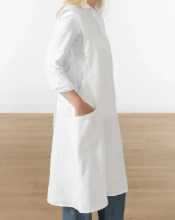 Criss-Cross Back Apron|SARO LIFESTYLE Online