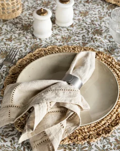 Culver Round Placemat|Blue Pheasant Hot