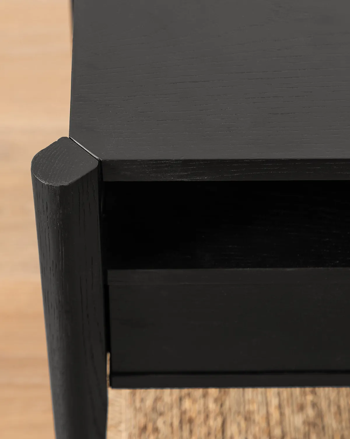 Dana Nightstand|Makerspalm Best