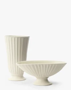 Delphi Footed Vase|Highland New