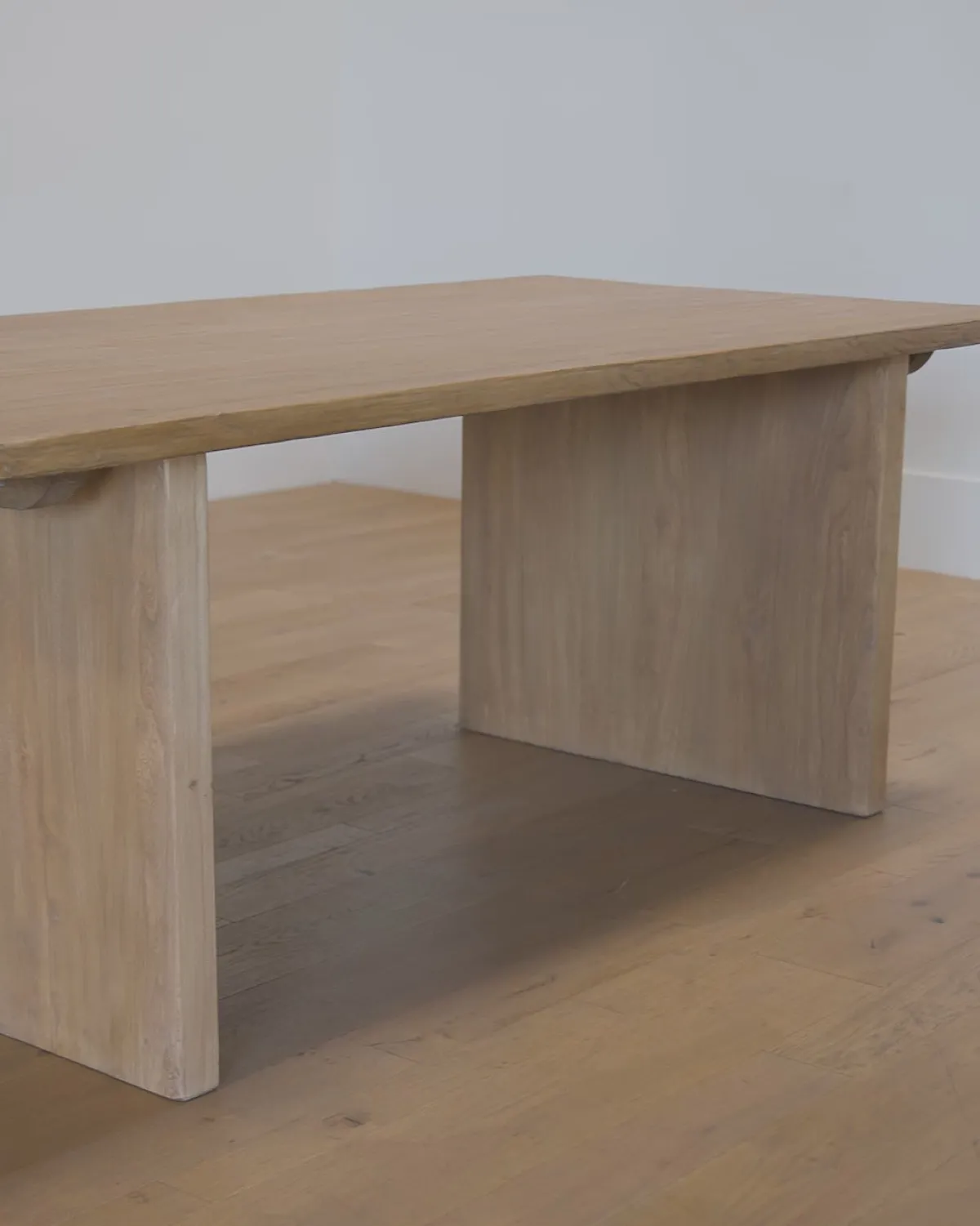 Dillon Extension Dining Table|Makerspalm New