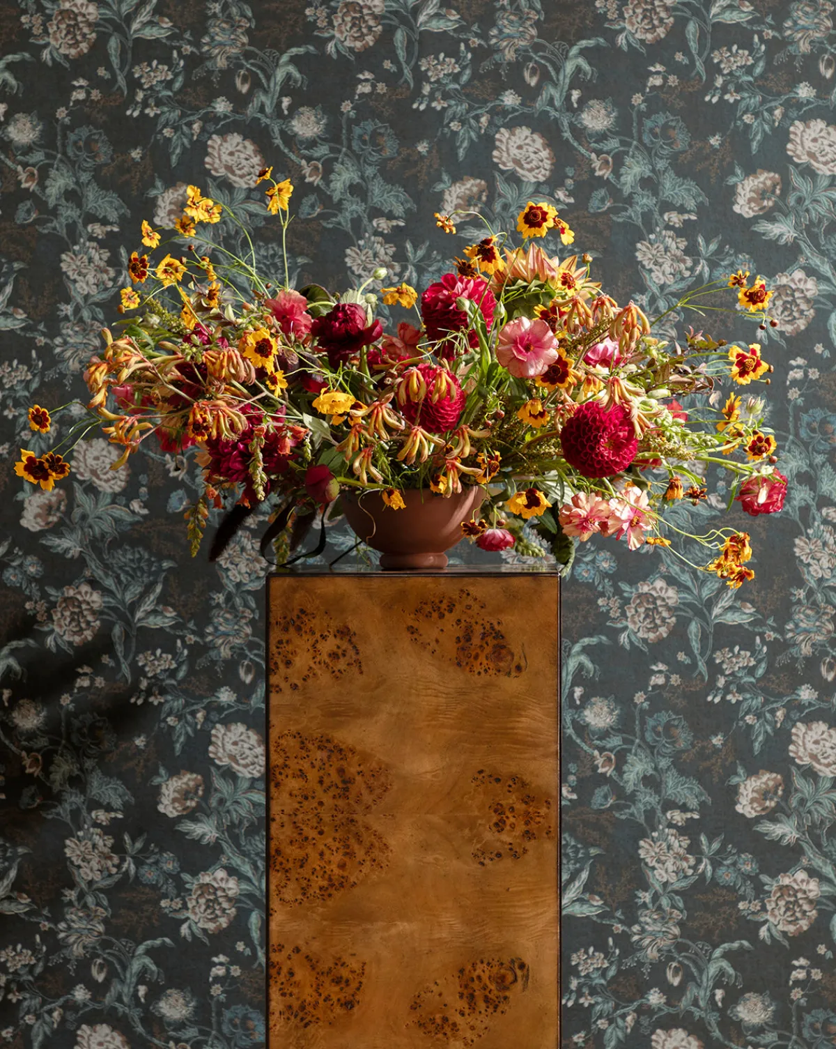 Eamon Pedestal|Woodbridge Hot