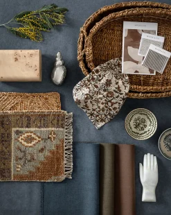 Estrella Hand-Knotted Wool Rug Swatch|EXT Rugs Discount