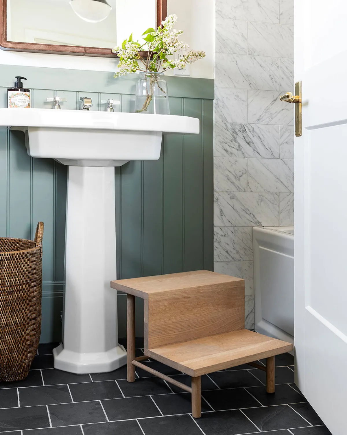 Evelin Step Stool|Evergreen New