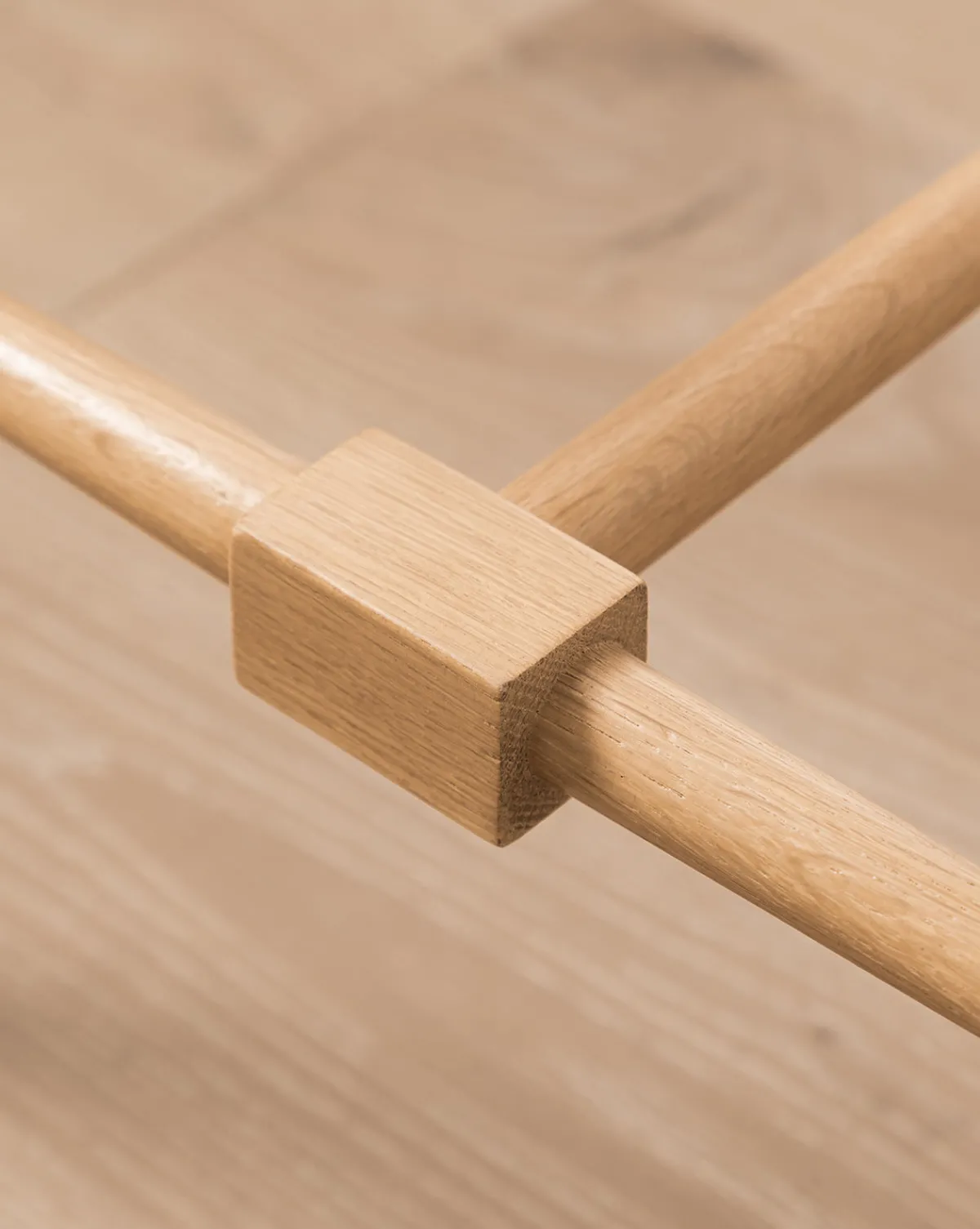 Fielder Counter Stool|Makerspalm New