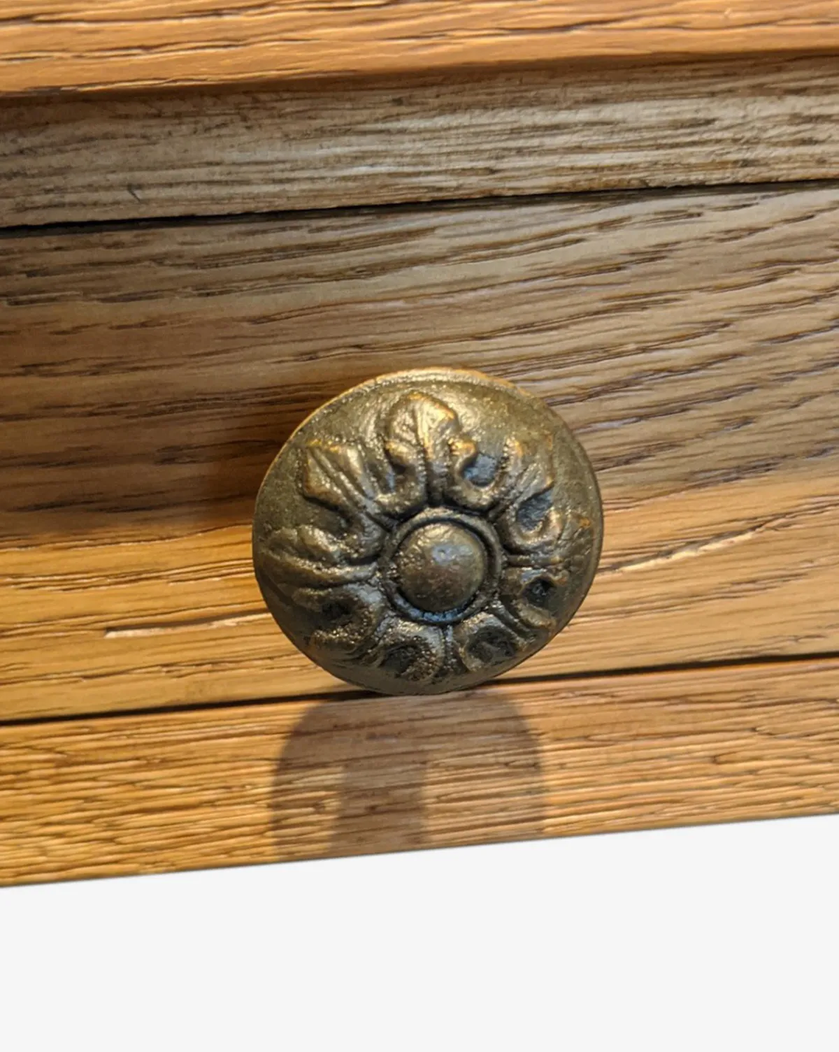 Fredrick Old World Desk|Woodbridge New