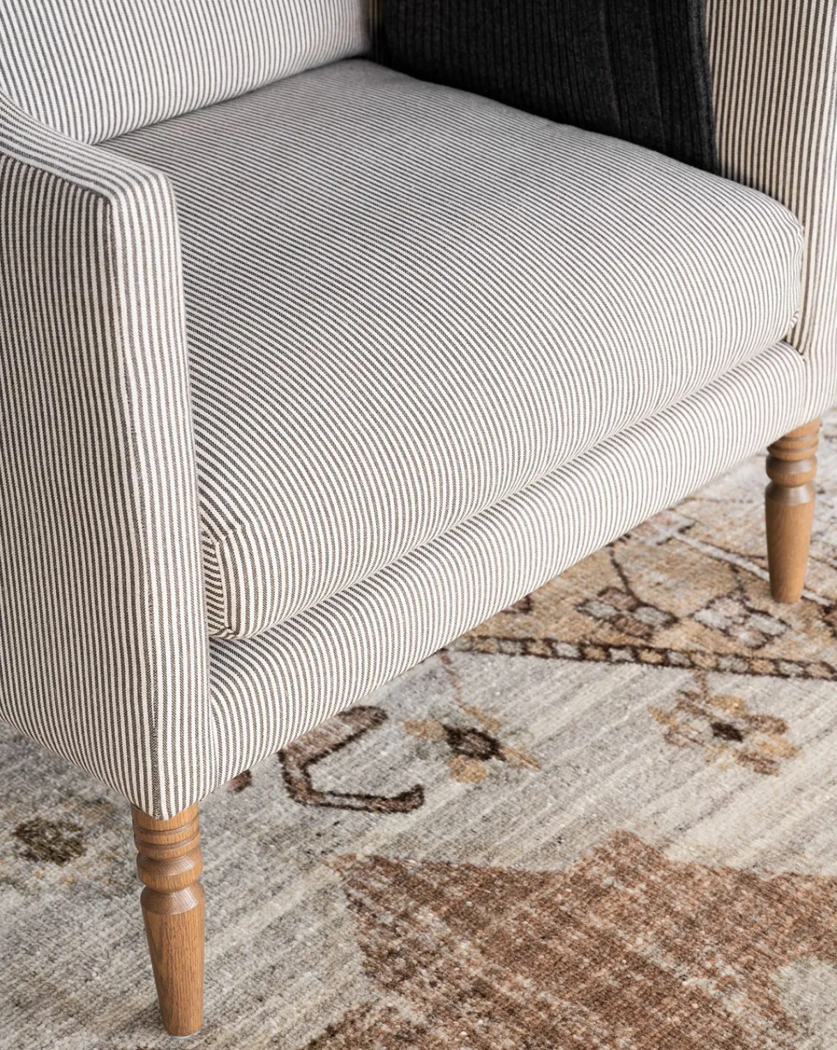 Gemma Lounge Chair|Makerspalm New