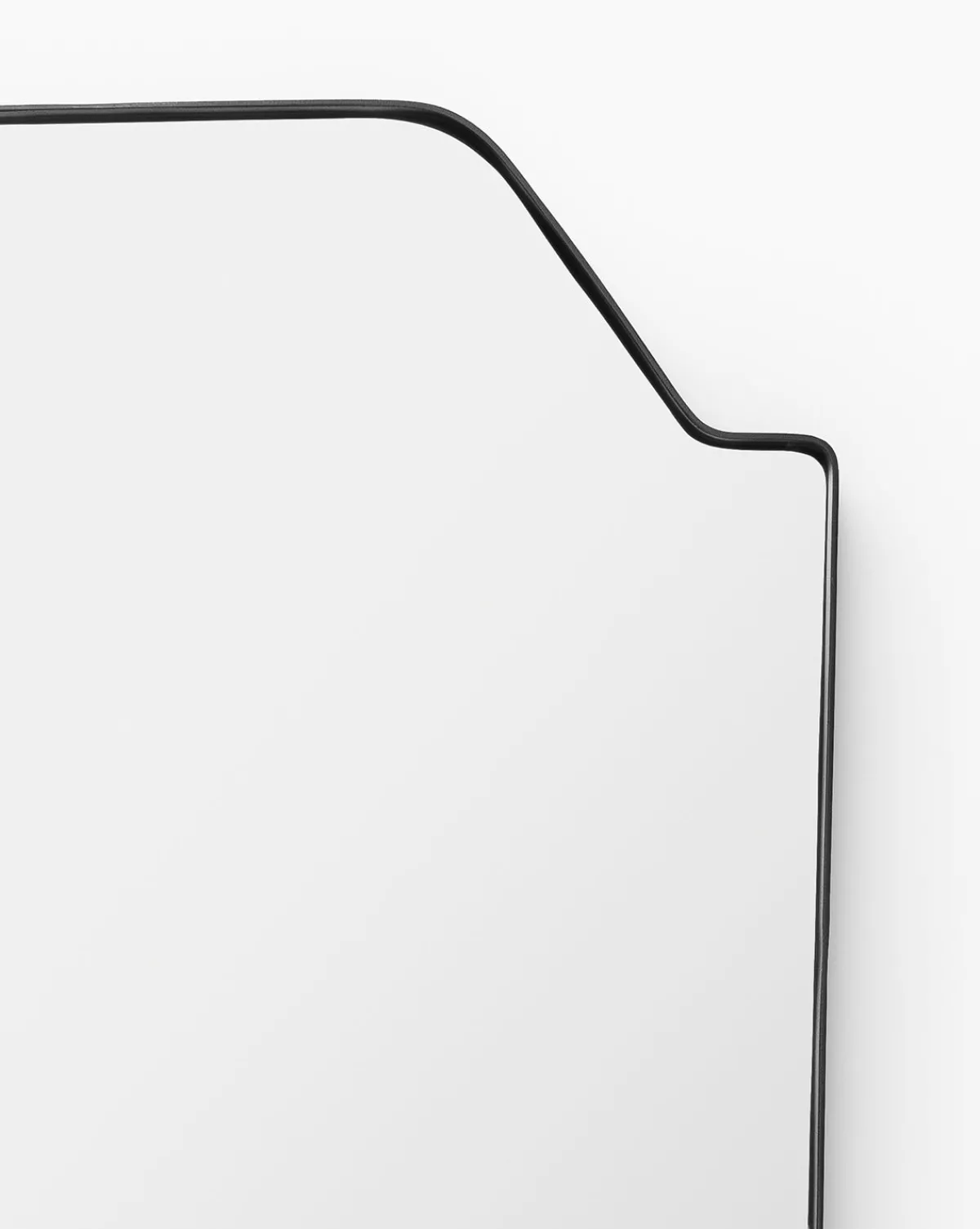 Giles Wall Mirror|Ferro Linkers Hot