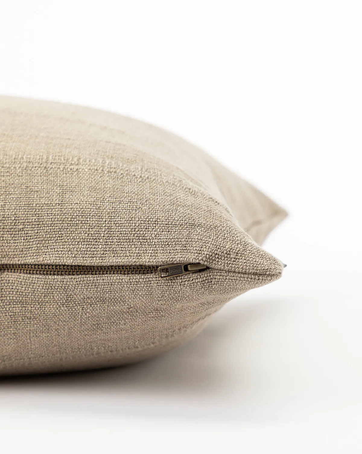Gillespie Pillow Cover|Monsoon Impex Discount