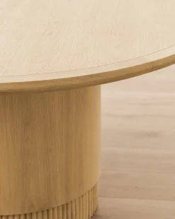 Gilroy Round Oak Dining Table|Makerspalm Outlet