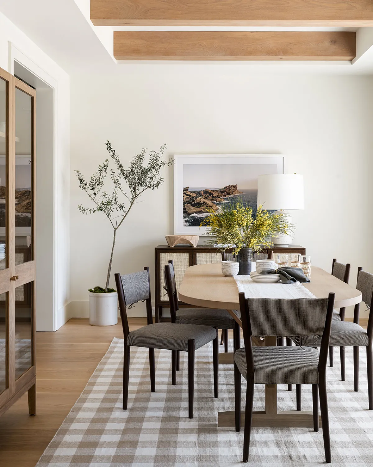 Giselle Oval Dining Table|Makerspalm Hot