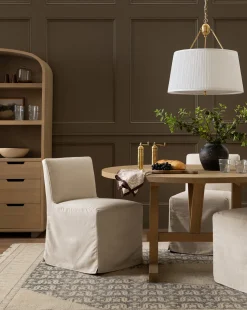 Giselle Round Table|Makerspalm Outlet