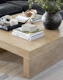 Grid Patterned Box|Arctal India International Clearance