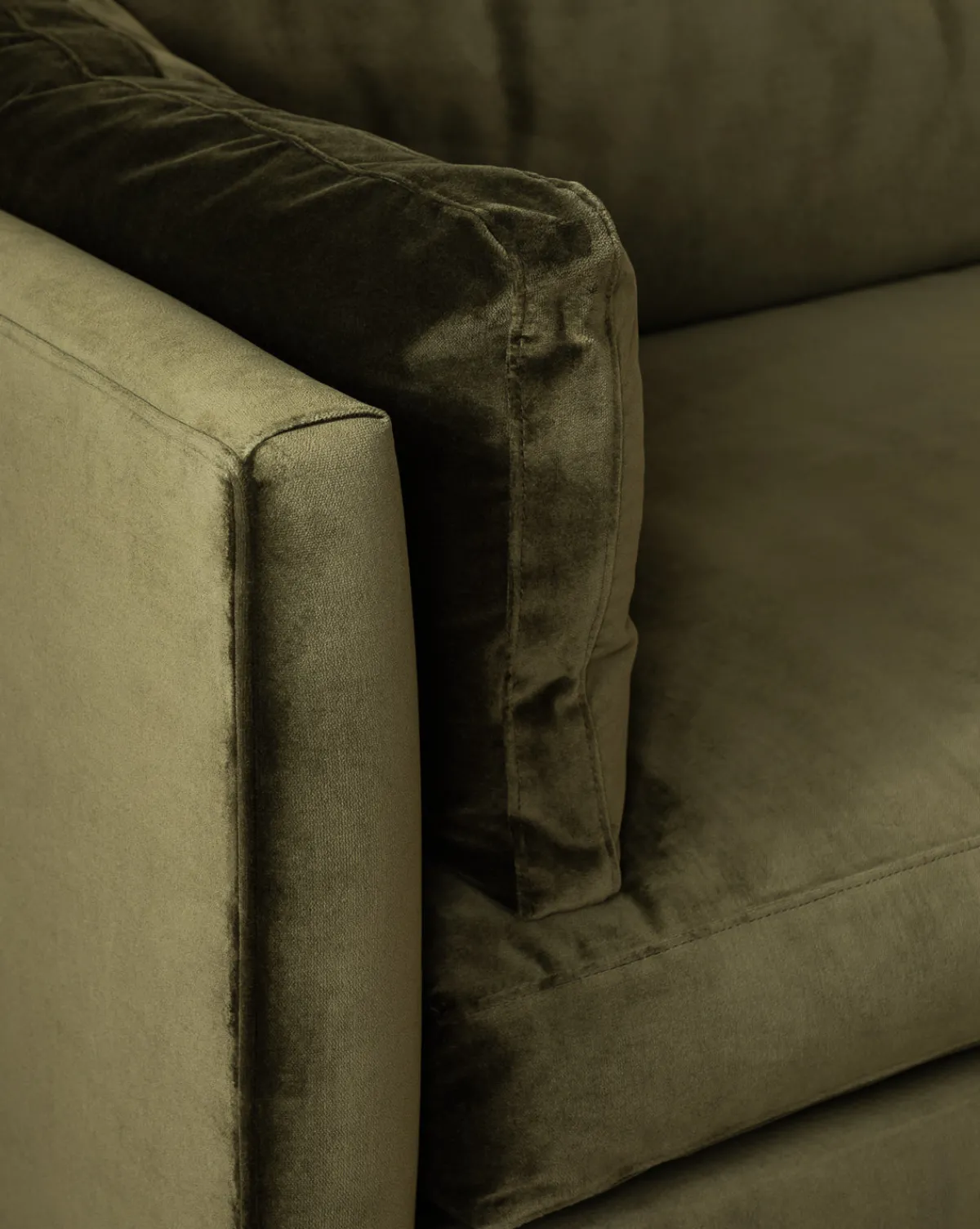 Haverford Upholstered Sofa 90"|Rowe Fine Furniture, Inc. Sale