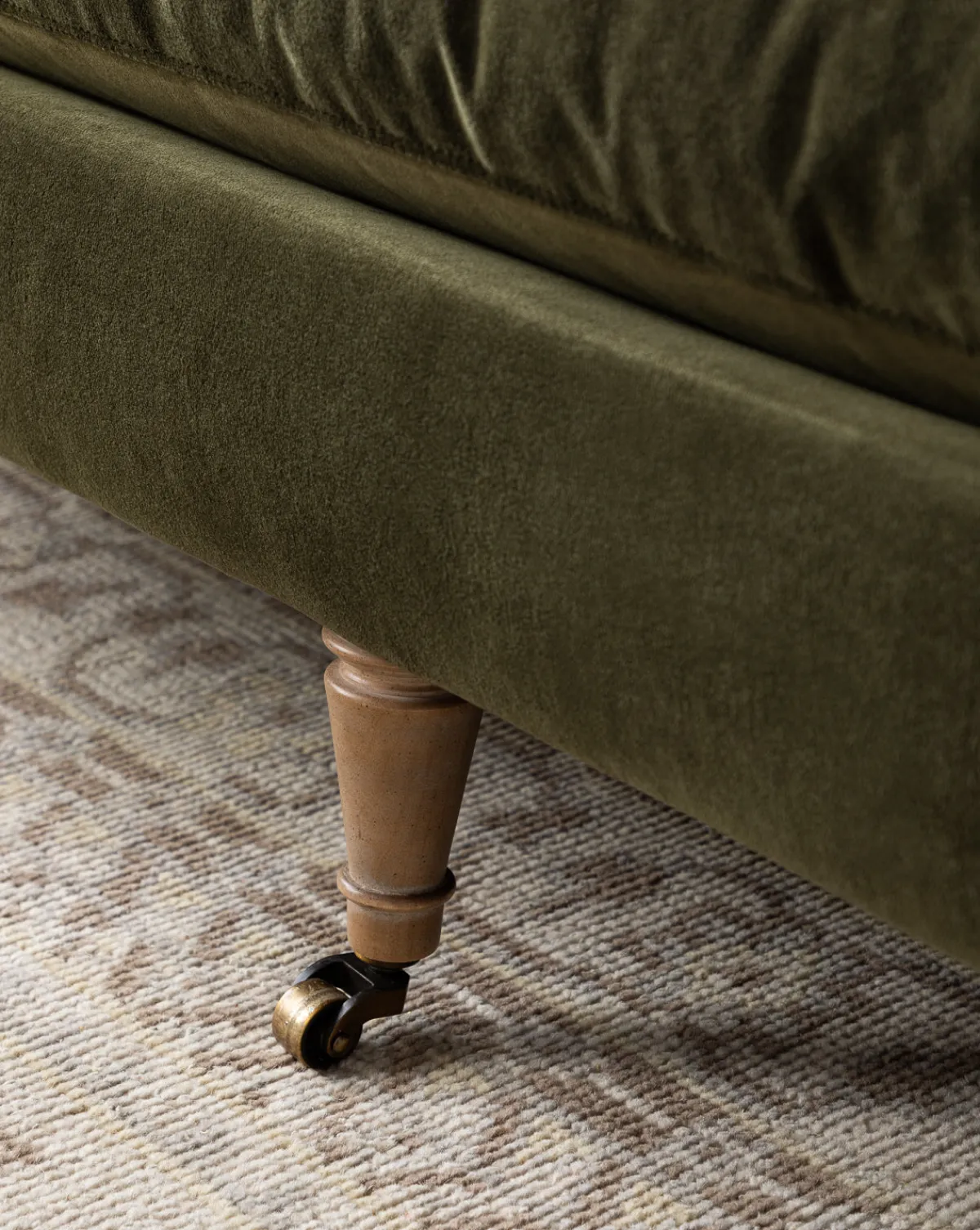 Haverford Upholstered Sofa 90"|Rowe Fine Furniture, Inc. Sale