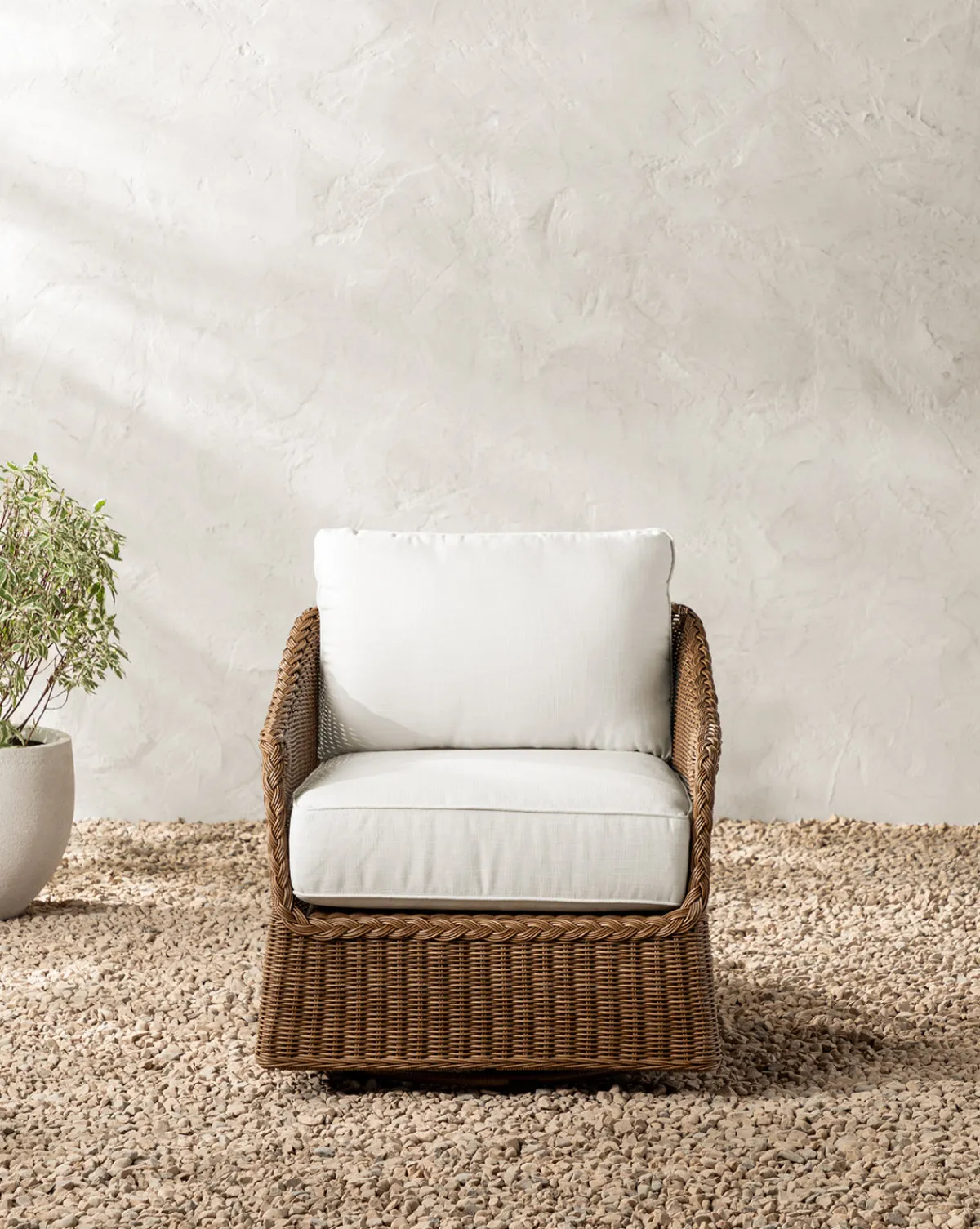 Haviland Outdoor Swivel Lounge Chair|Makerspalm Hot