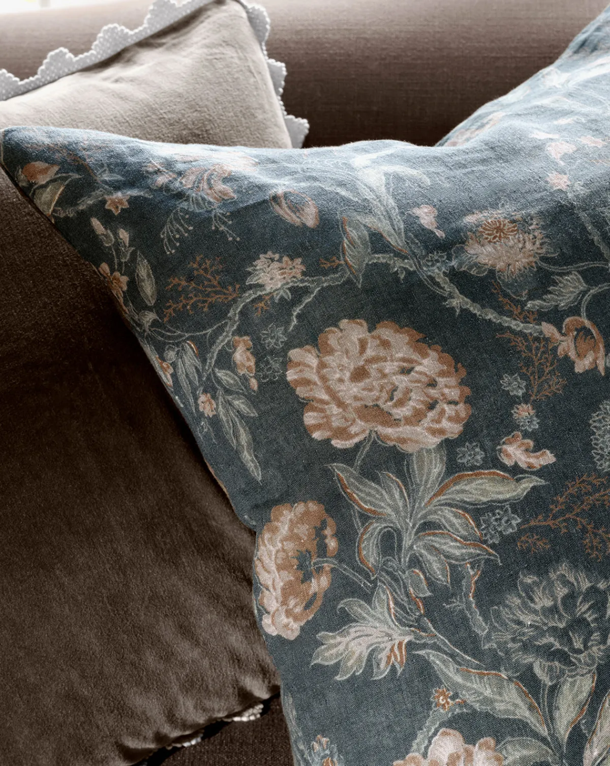 Hestercombe Pillow Cover|Renuka Inc. Clearance