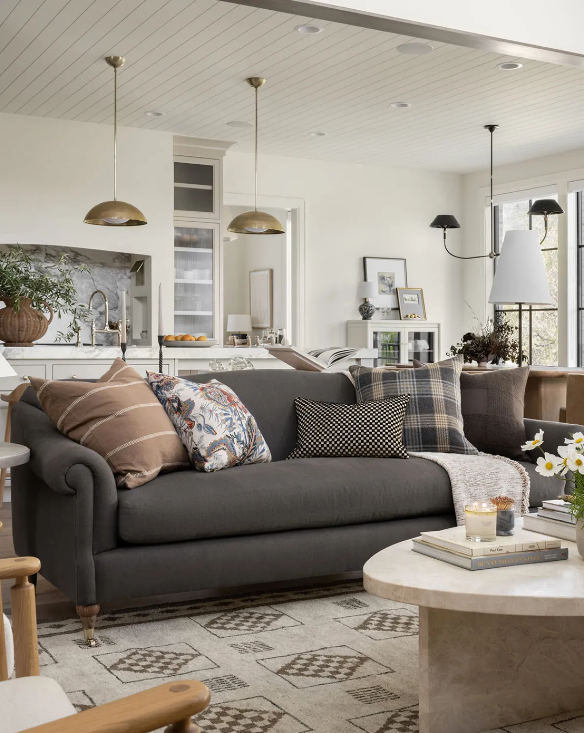 Hildegard Sofa 90"|Community New