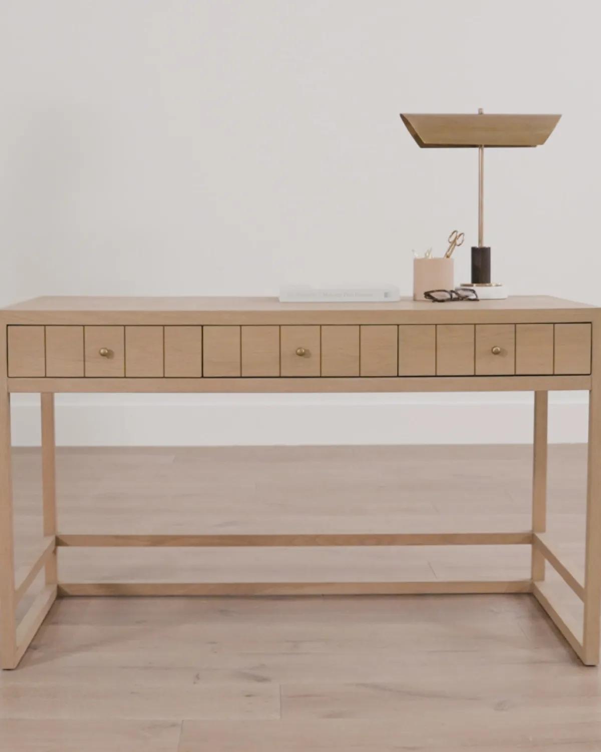 Huxton Desk|Makerspalm