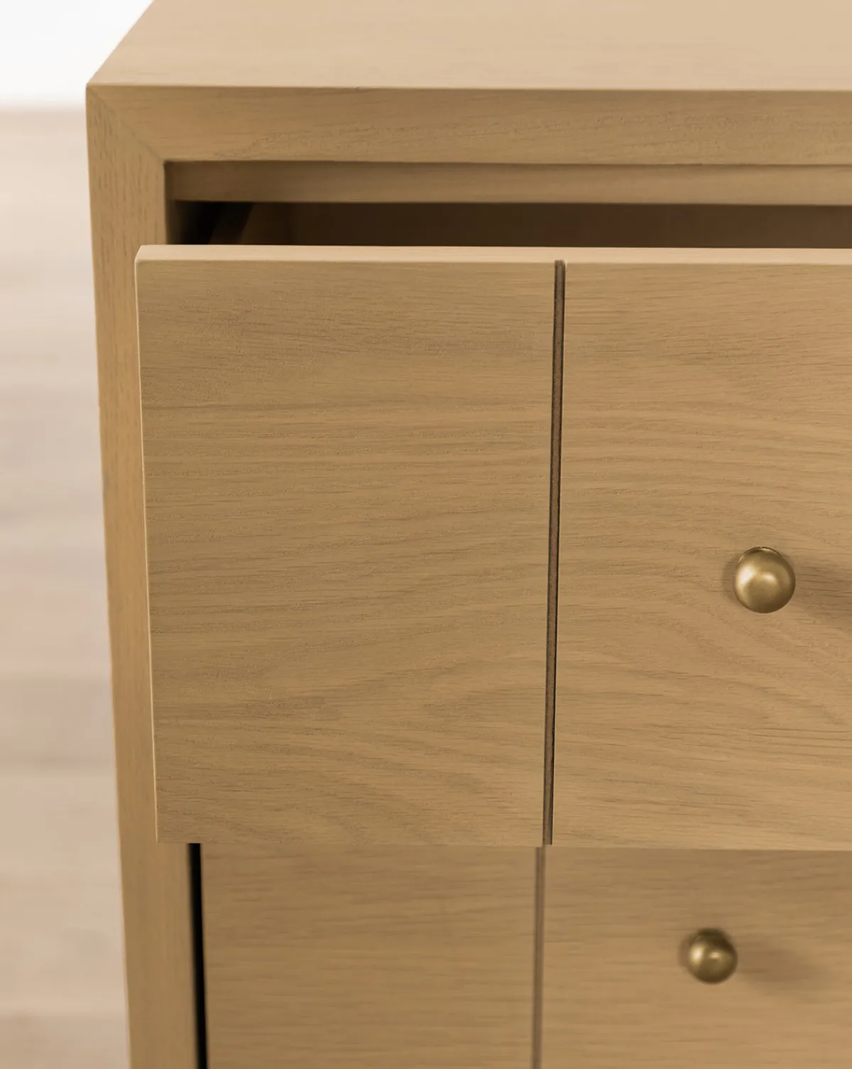 Huxton Dresser|Makerspalm Online