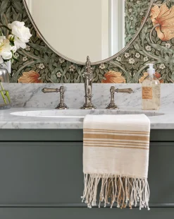 Hyde Hatch Hand Towel|Creative Women Outlet