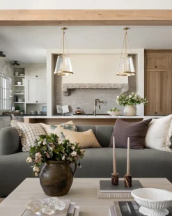 Ines Sofa 90"|Community Outlet