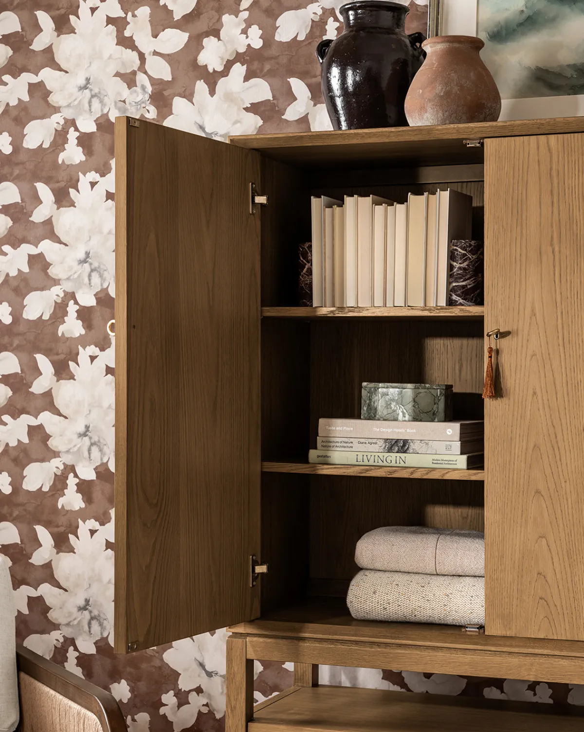 Jahnsen Cabinet|YANG CHENG WOODEN INDUSTRIES INTERNATIONAL (VIETNAM) CO LTD Sale