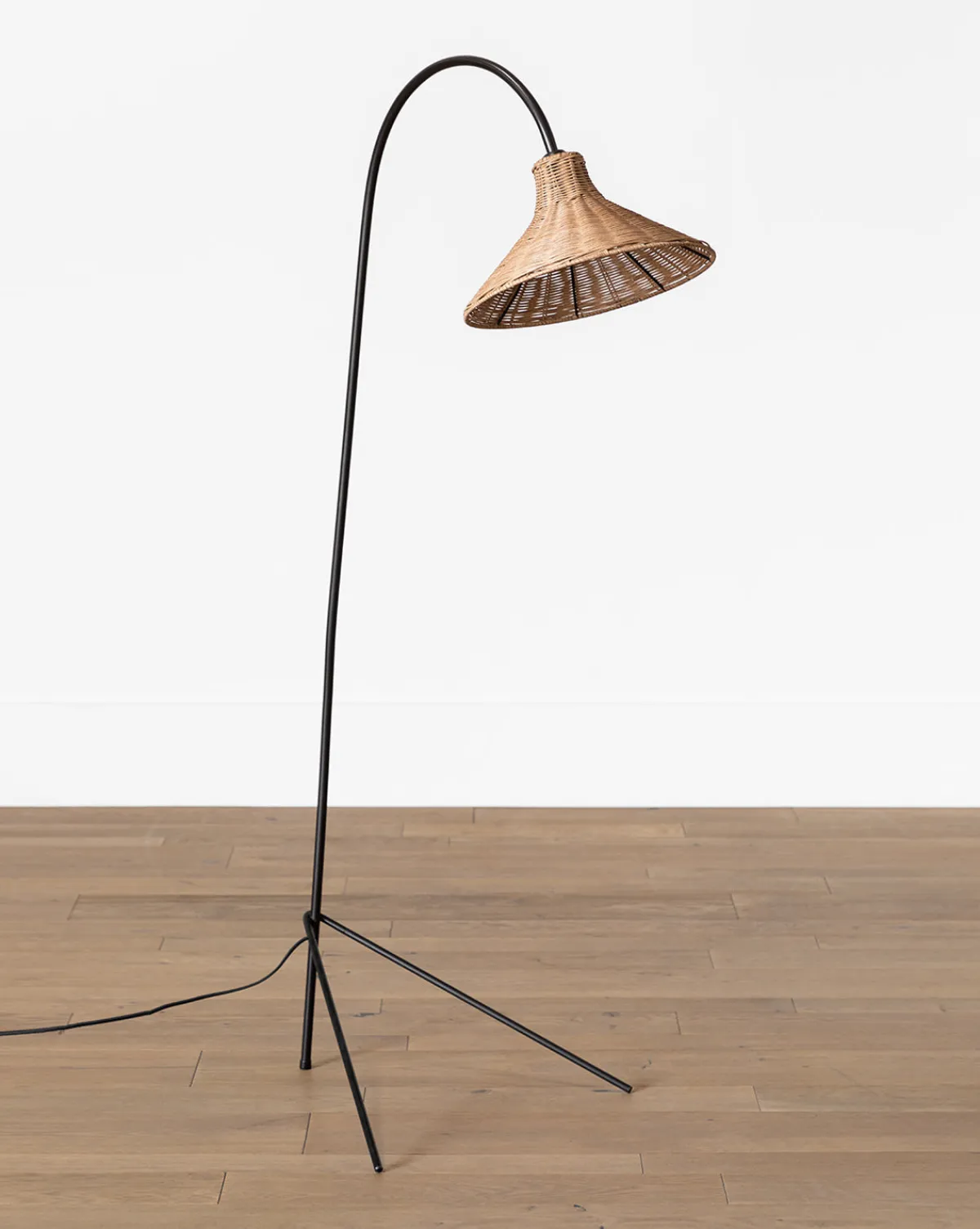 Johanson Woven Floor Lamp|Makerspalm Hot