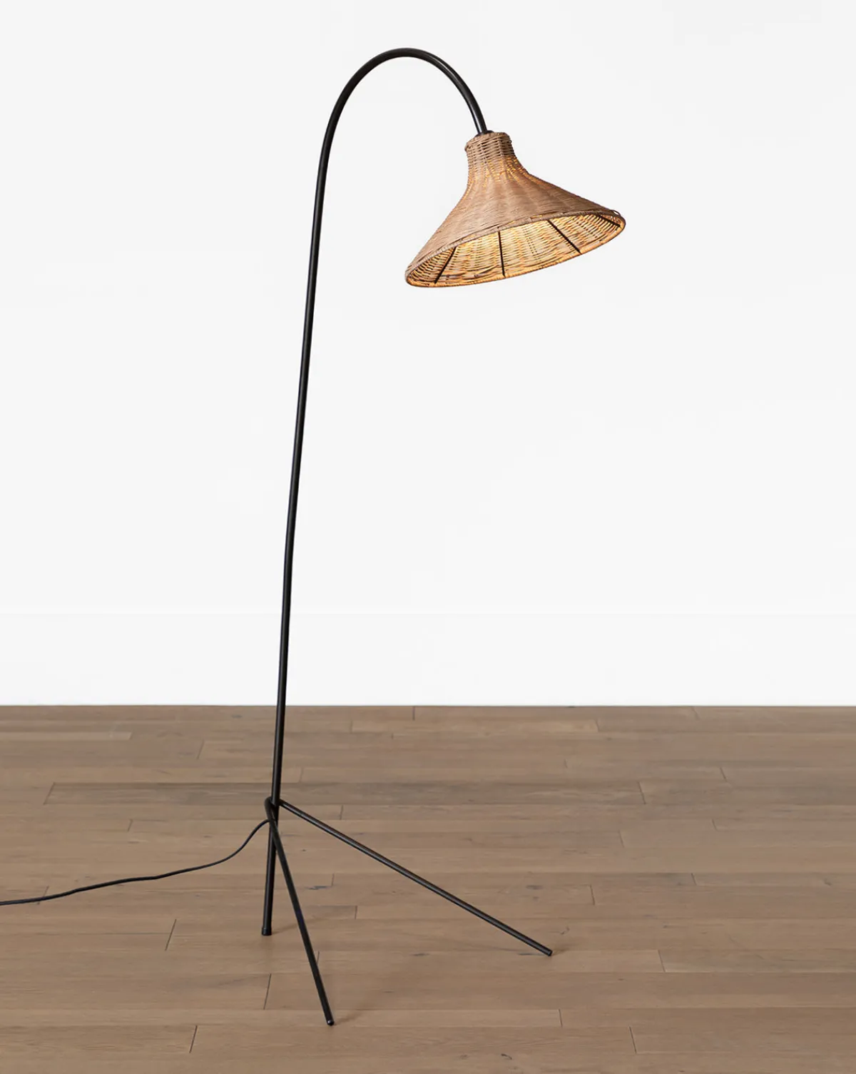 Johanson Woven Floor Lamp|Makerspalm Hot